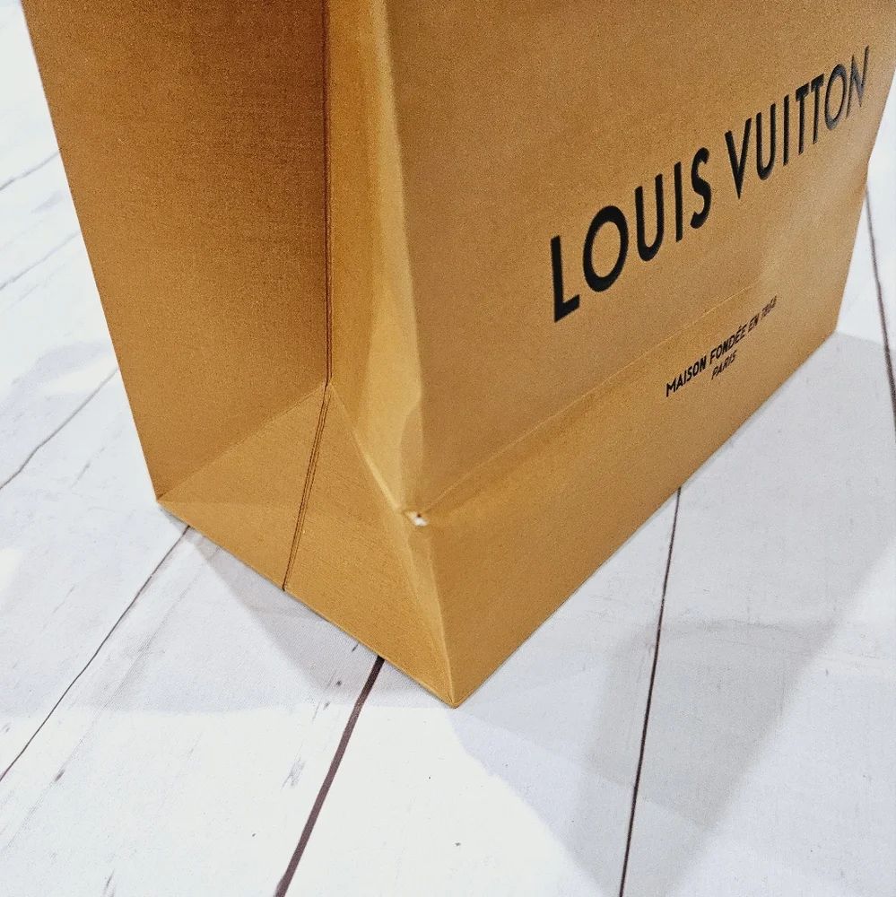 LOUIS VUITTON SHOPPING BAG